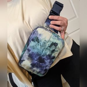 Lululemon Quilted Grid Belt Bag